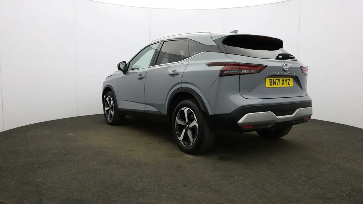 2021-nissan-qashqai-13-dig-t-premiere-edition-140ps-big-35