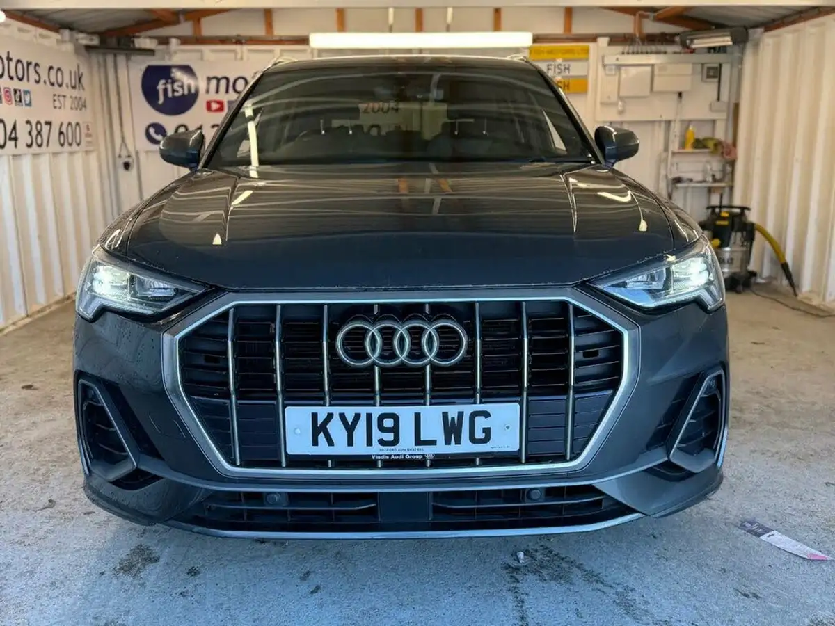 2019-audi-q3-15-35-tfsi-s-line-cod-station-wagon-1498cc-tronic-big-12