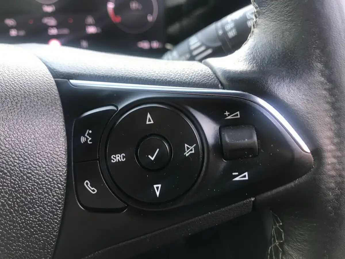 2023-vauxhall-mokka-e-gs-big-23