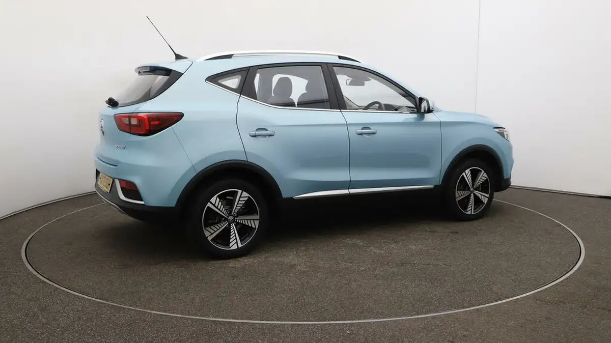 2021-mg-zs-suv-e-exclusive-ev-big-44