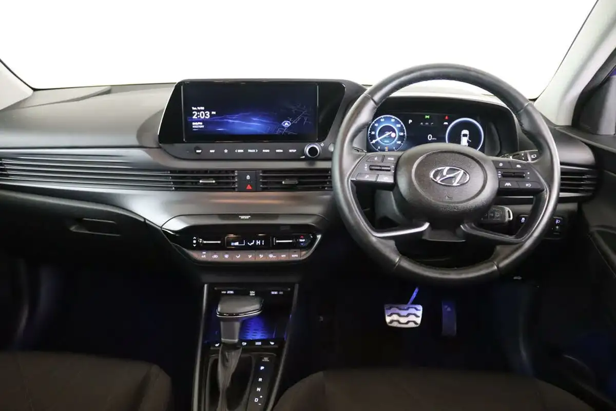 2023-hyundai-bayon-10-t-gdi-premium-100ps-dct-big-14