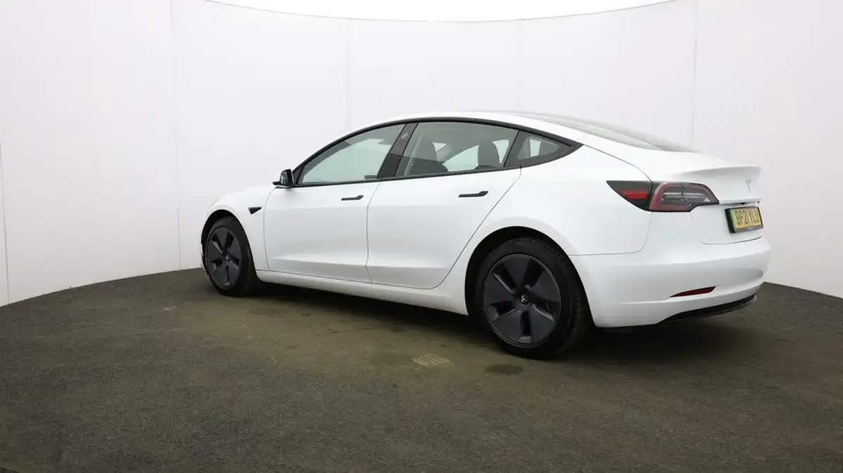 2021-tesla-model-3-e-standard-plus-big-4