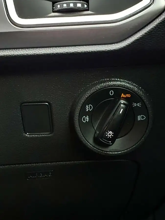 2022-seat-ateca-15-tsi-evo-fr-dsg-big-49