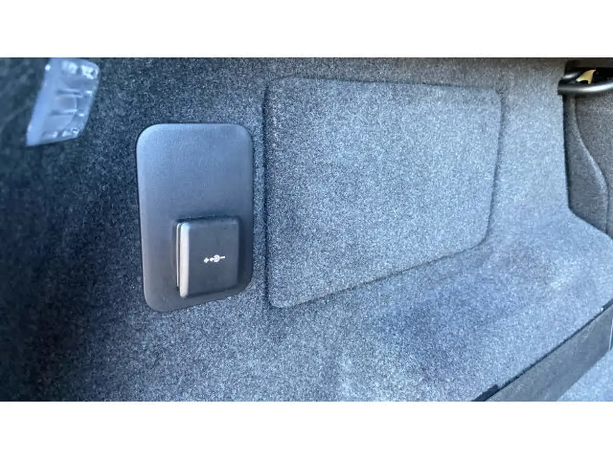 2024-land-rover-range-rover-evoque-15-p300e-dynamic-se-big-40