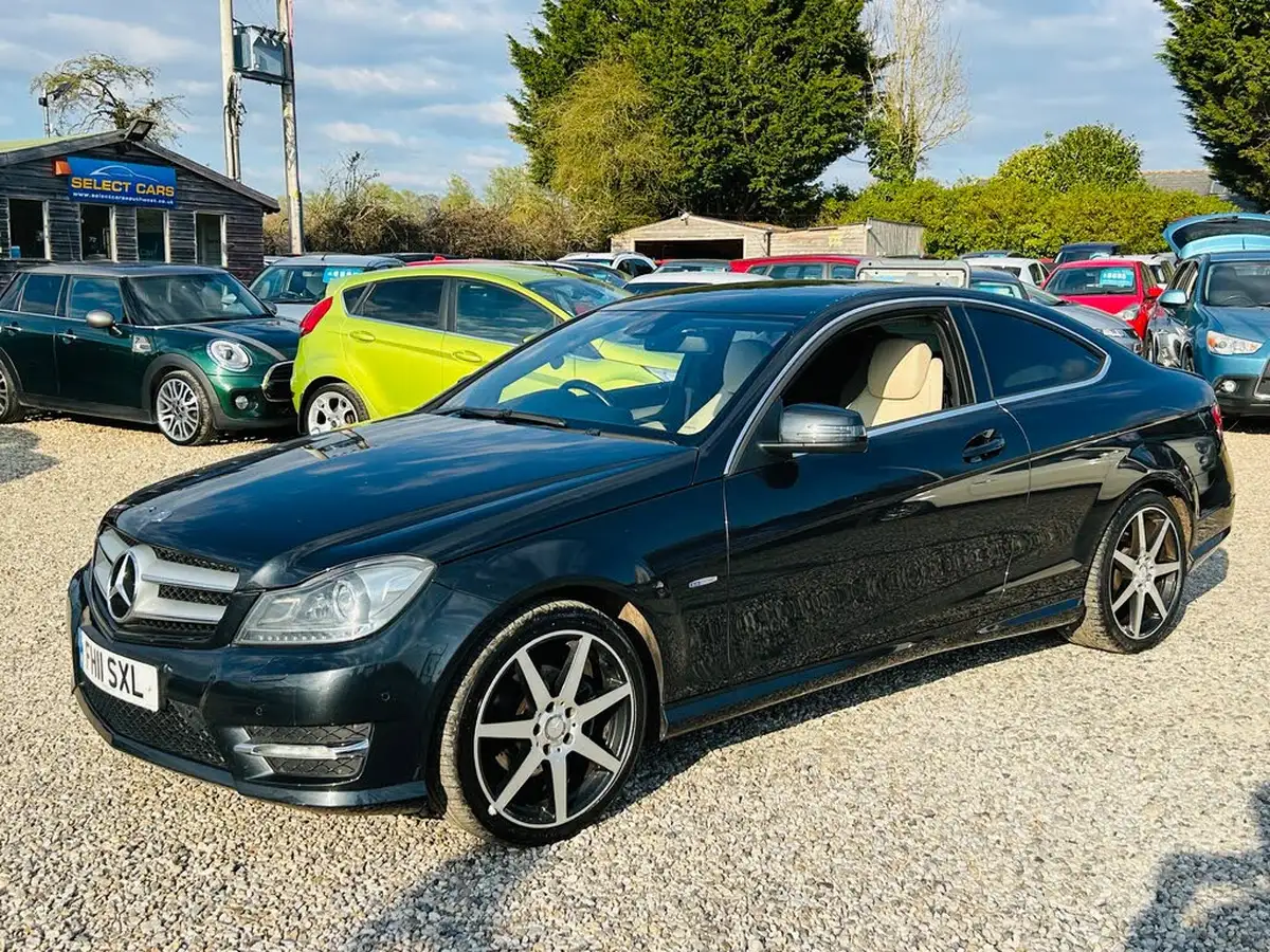 2011-mercedes-benz-c-class-18-c250-amg-sport-big-4