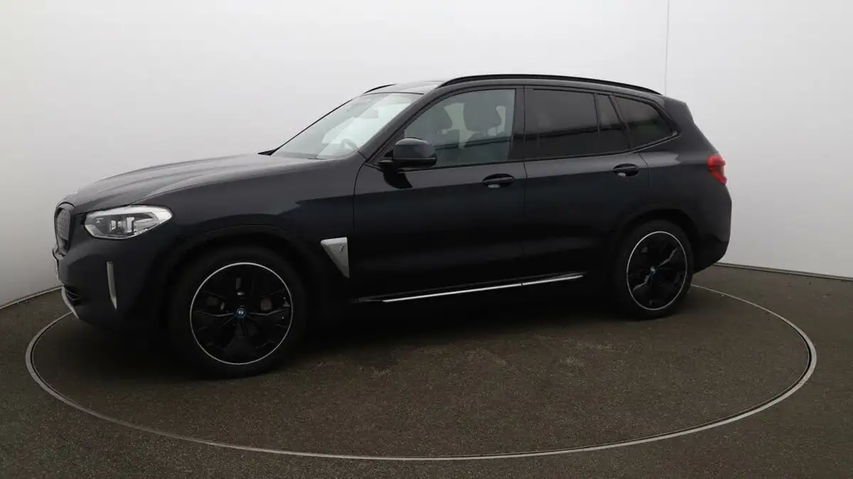 2021-bmw-ix3-e-premier-edition-big-60