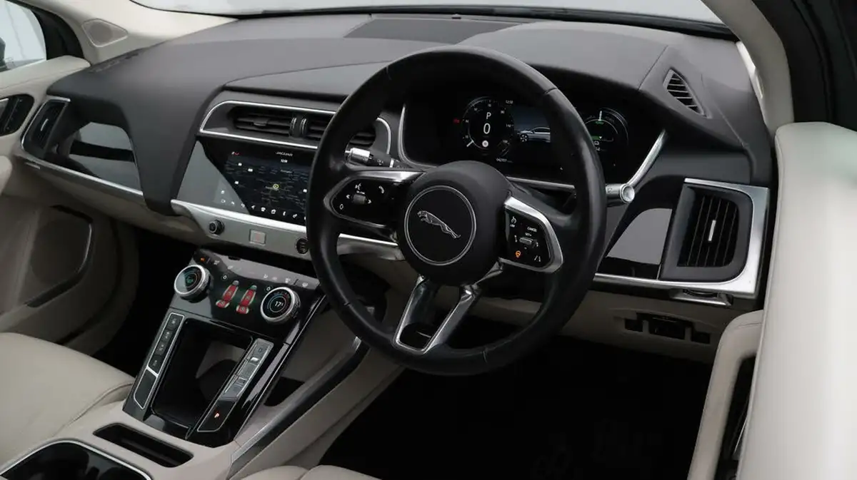 2019-jaguar-i-pace-ev400-hse-big-9