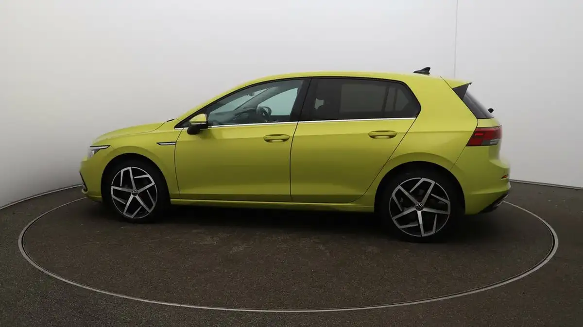2021-volkswagen-golf-15-tsi-style-130ps-hatchback-big-50