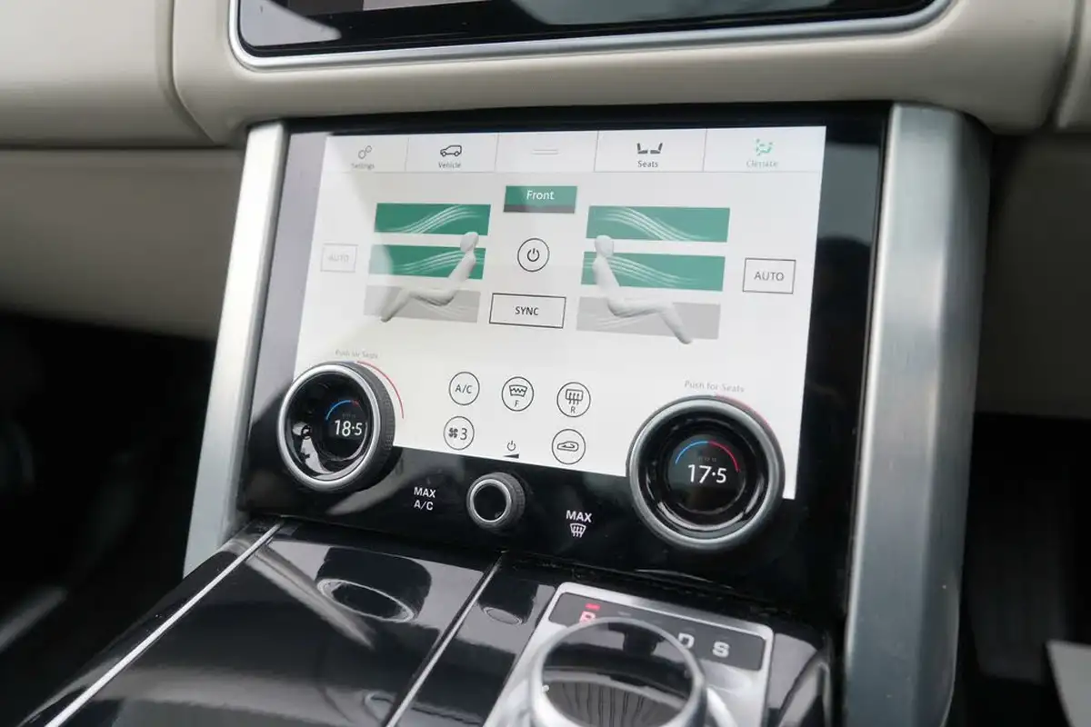 2020-land-rover-range-rover-44-sdv8-vogue-big-23