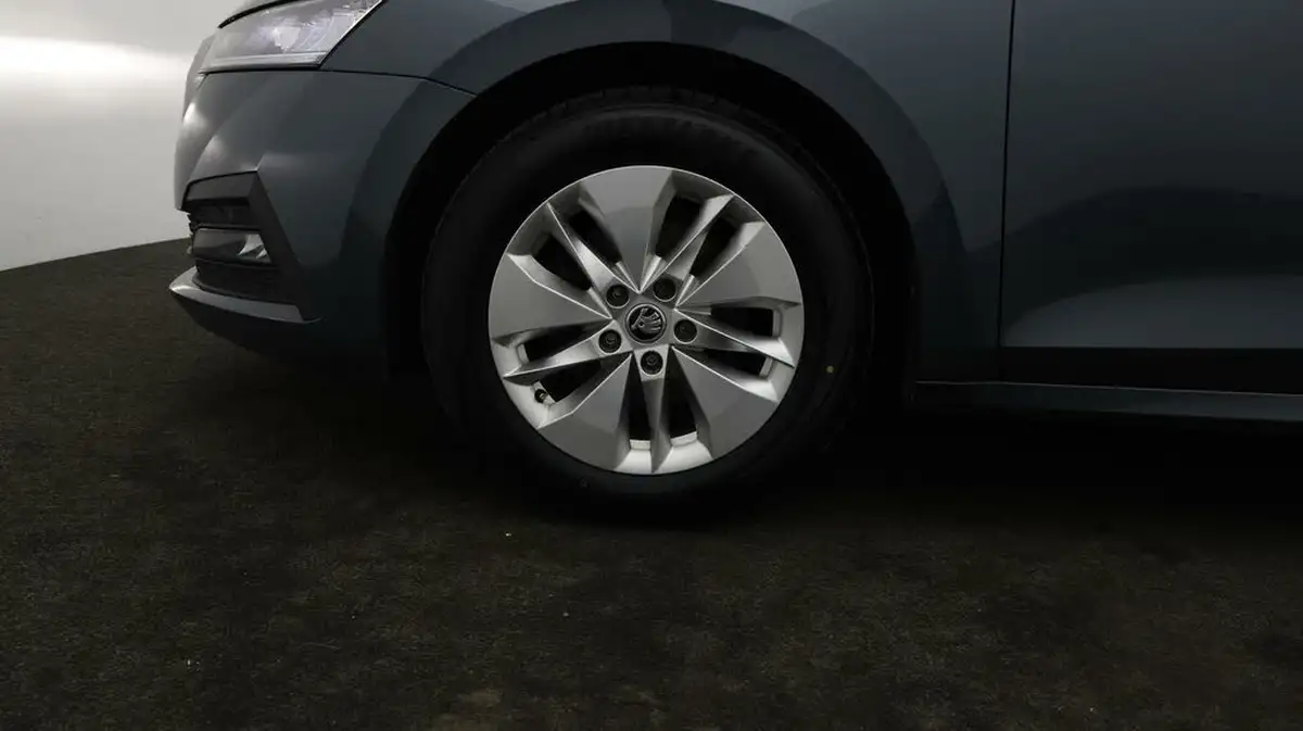 2021-skoda-octavia-10-tsi-se-technology-estate-big-17