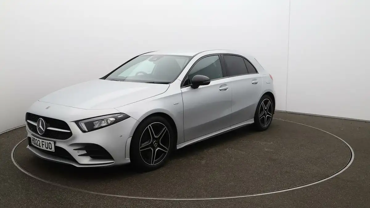 2022-mercedes-benz-a-class-13-a200-amg-line-executive-edition-hatchback-5d-7g-dct-big-3