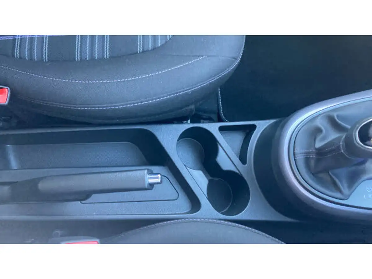 2024-hyundai-i10-12-premium-79ps-auto-big-28