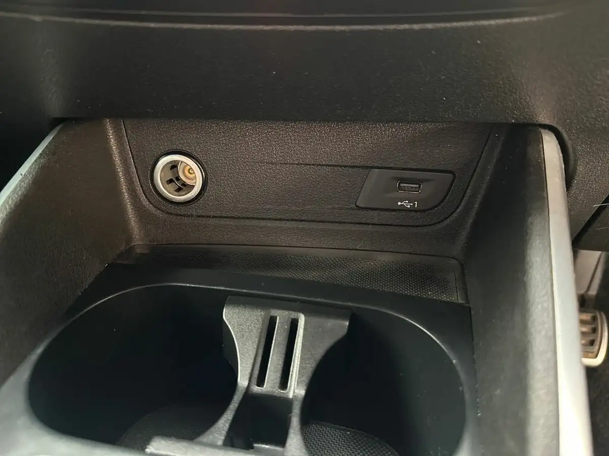 2022-audi-q2-10-30-tfsi-s-line-big-23