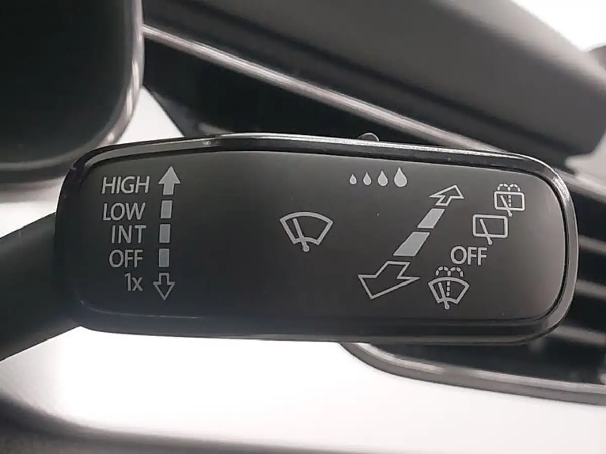 2020-skoda-kamiq-10-tsi-se-l-115ps-dsg-big-16