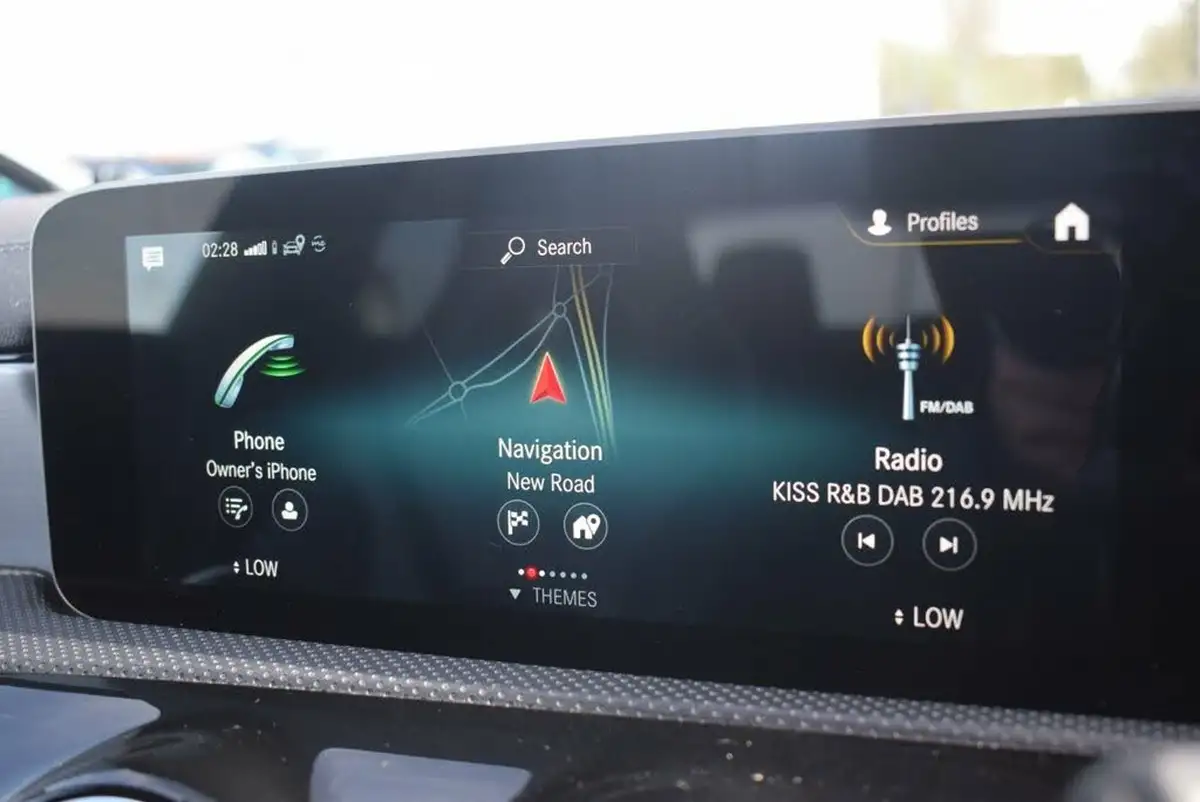 2019-mercedes-benz-cla-13-cla-200-amg-line-coupe-4d-7g-dct-big-16