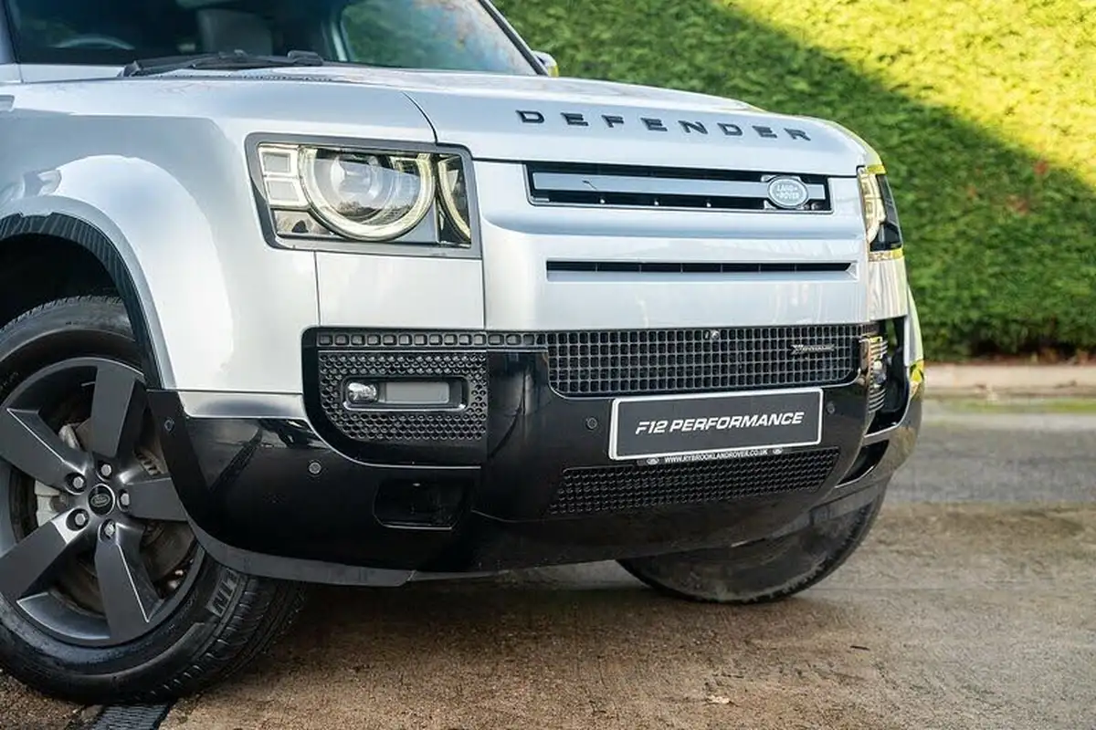 2023-land-rover-90-defender-30-d250-x-dynamic-hse-big-11