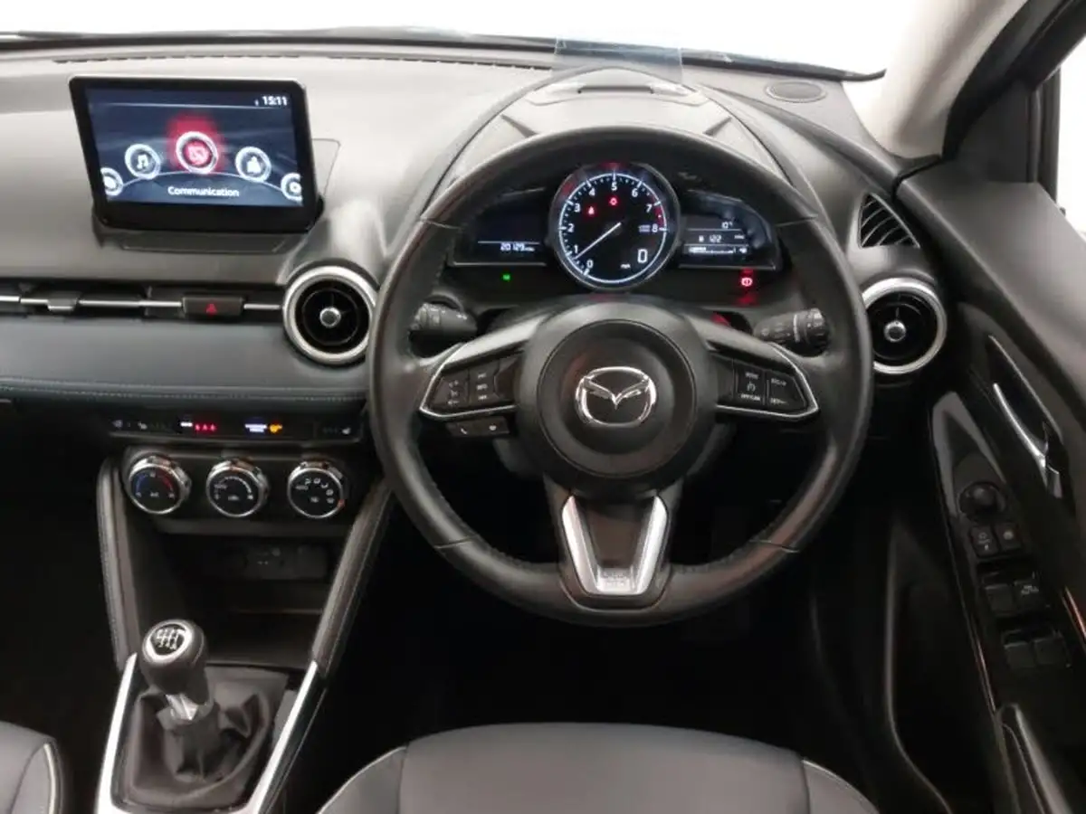 2022-mazda-mazda2-15-e-skyactiv-g-gt-sport-big-6
