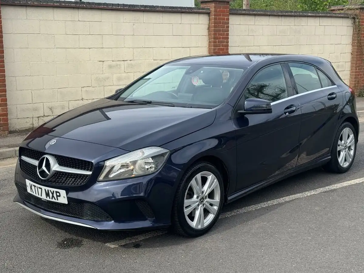 2017-mercedes-benz-a-class-16-a180-sport-ss-7g-dct-big-5