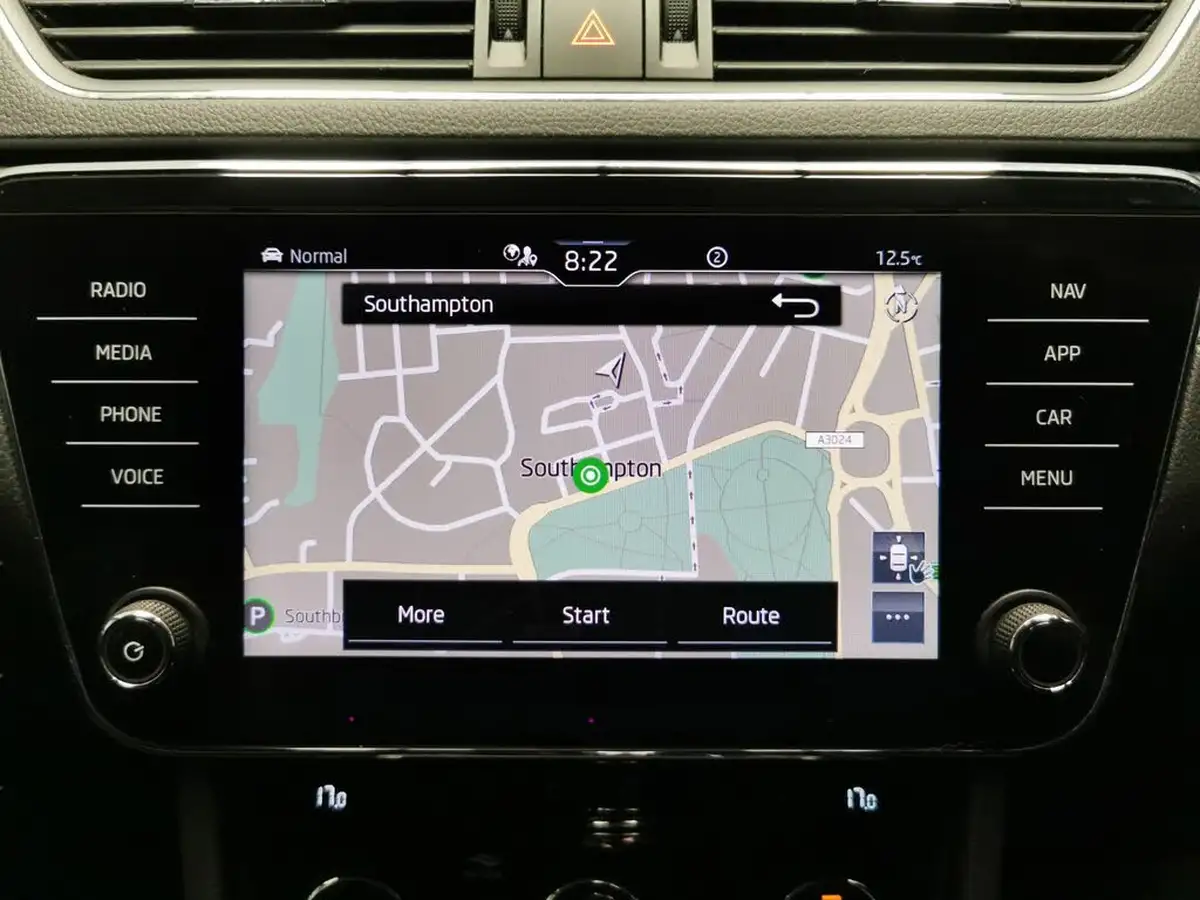 2021-skoda-superb-15-tsi-se-technology-estate-dsg-big-4