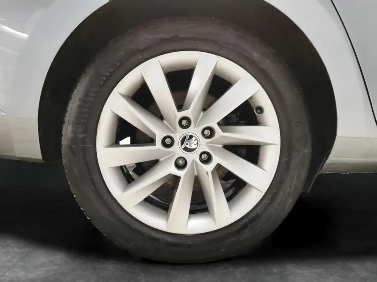 2021-skoda-superb-15-tsi-se-technology-estate-dsg-big-22