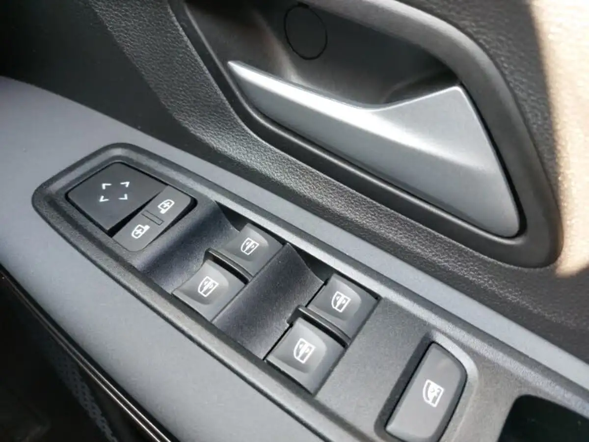 2024-dacia-jogger-16-tce-extreme-big-15