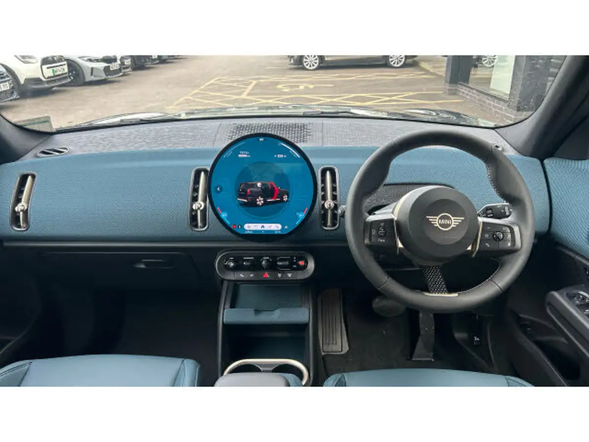 2024-mini-countryman-e-cooper-e-exclusive-big-3