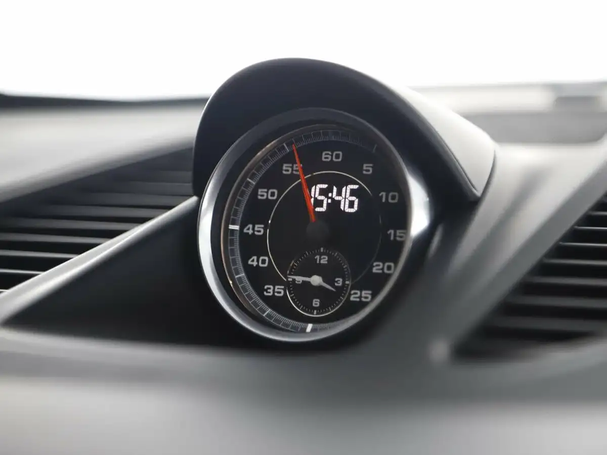 2018-porsche-911-30-carrera-gts-coupe-pdk-big-22