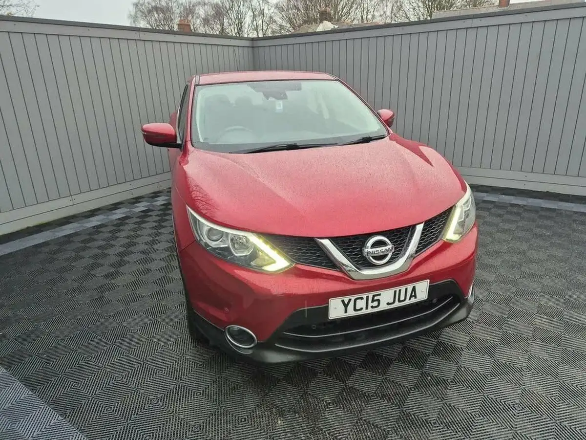 2015-nissan-qashqai-15dci-acenta-smart-vision-pack-big-6