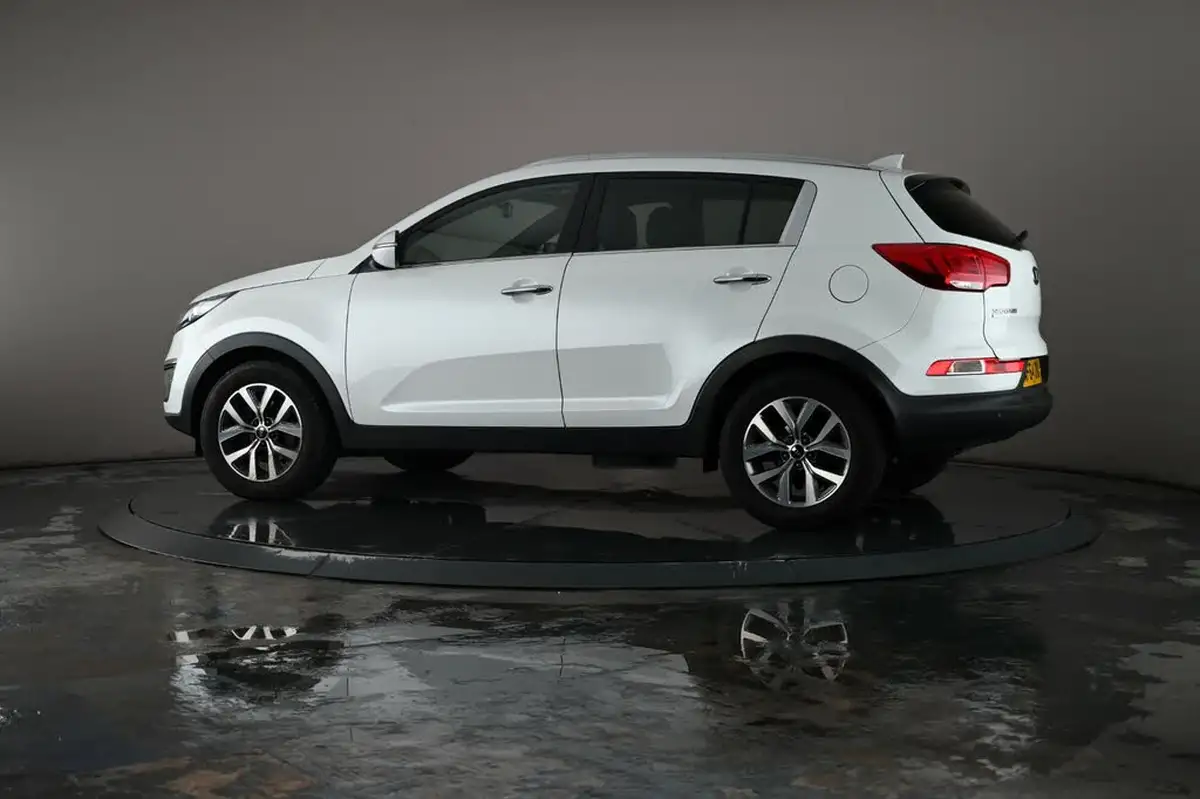 2014-kia-sportage-16-white-edition-big-16