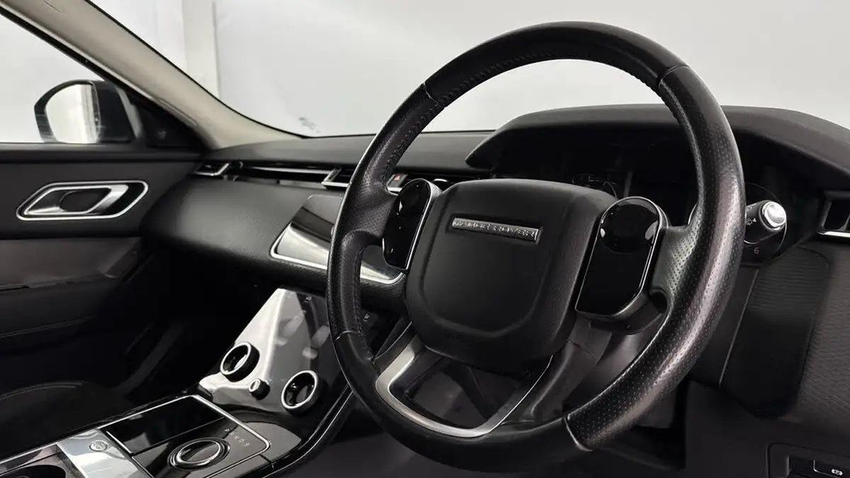 2018-land-rover-range-rover-velar-20-d180-velar-big-8