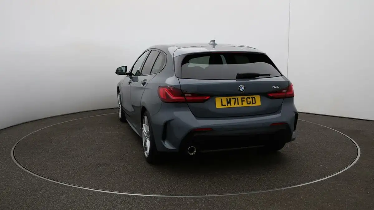 2021-bmw-1-series-15-118i-m-sport-lcp-dct-big-53