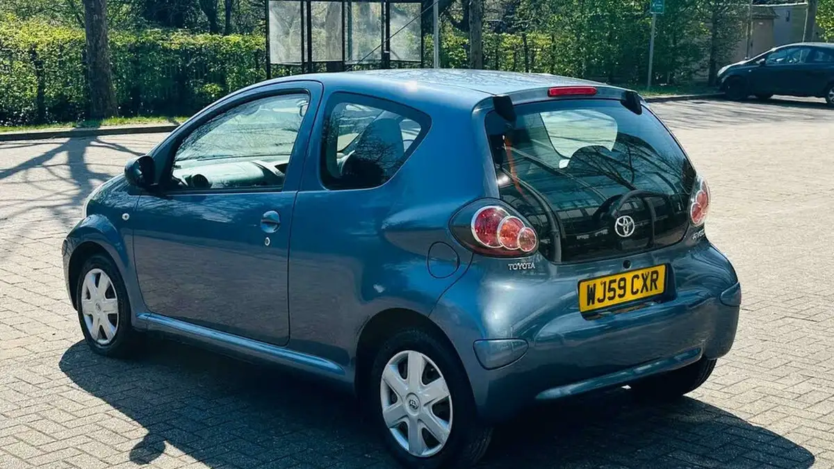 2009-toyota-aygo-10-aygo-3d-big-6