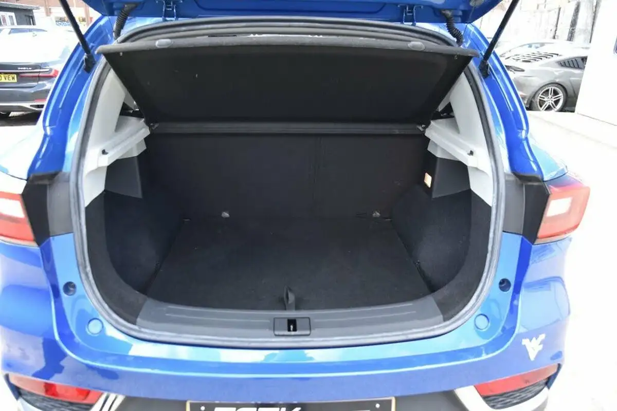 2020-mg-zs-suv-10t-gdi-exclusive-111ps-big-25