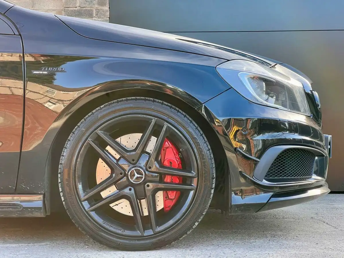 2020-tesla-model-3-e-performance-big-8