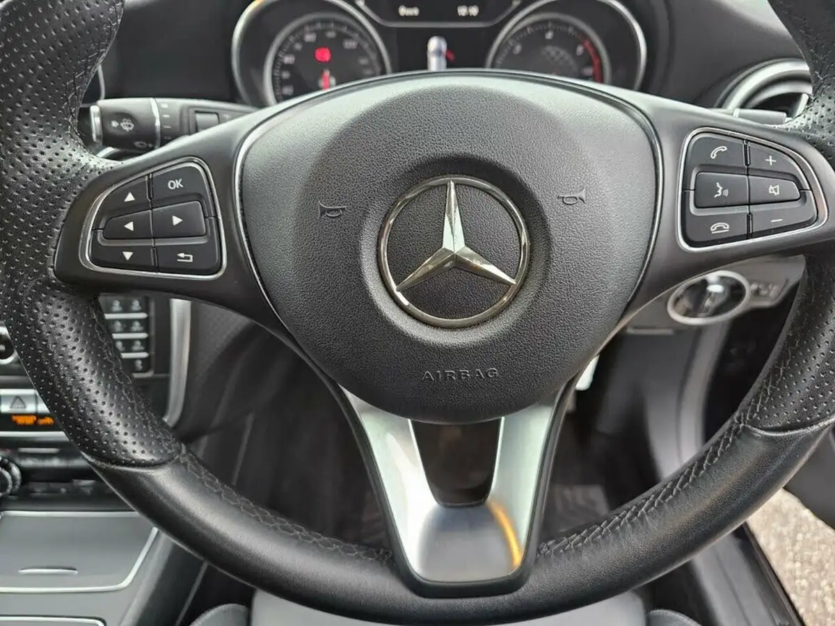 2017-mercedes-benz-a-class-21d-a200d-sport-executivess-7g-dct-big-12