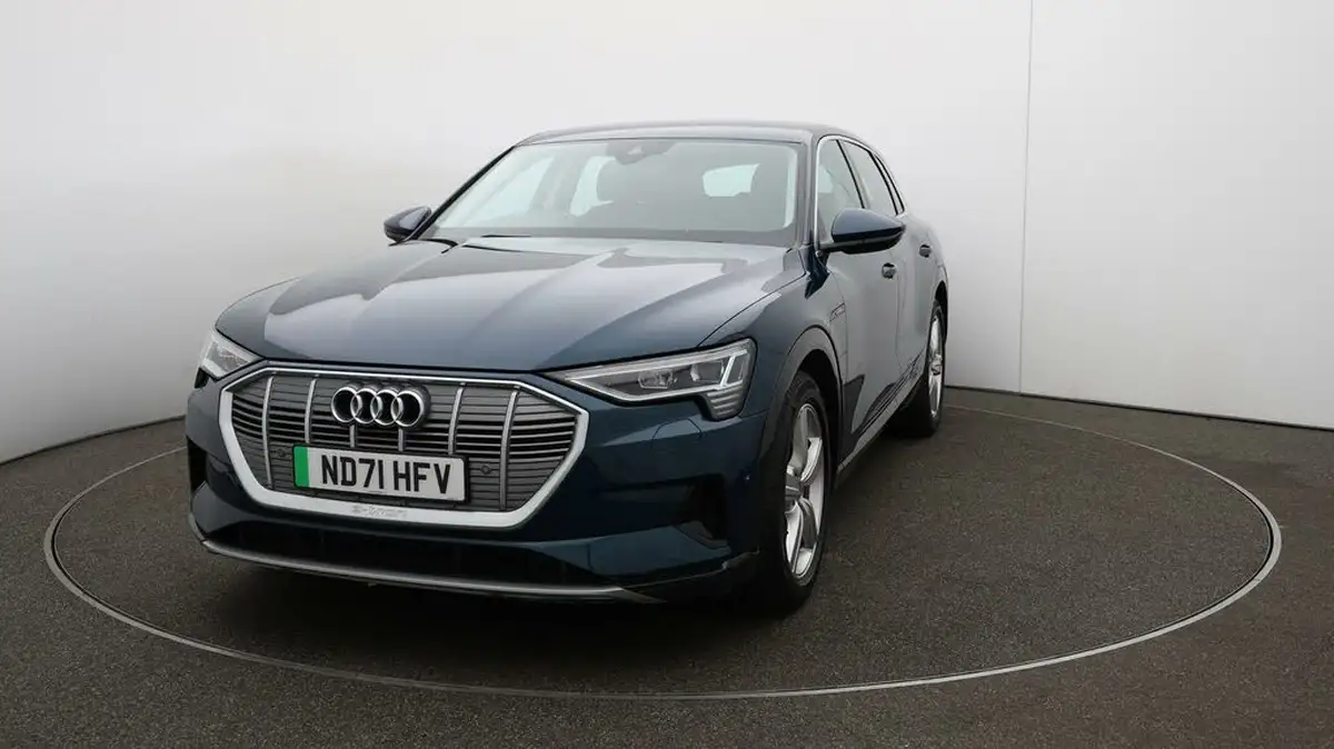 2021-audi-e-tron-50e-technik-station-wagon-big-31