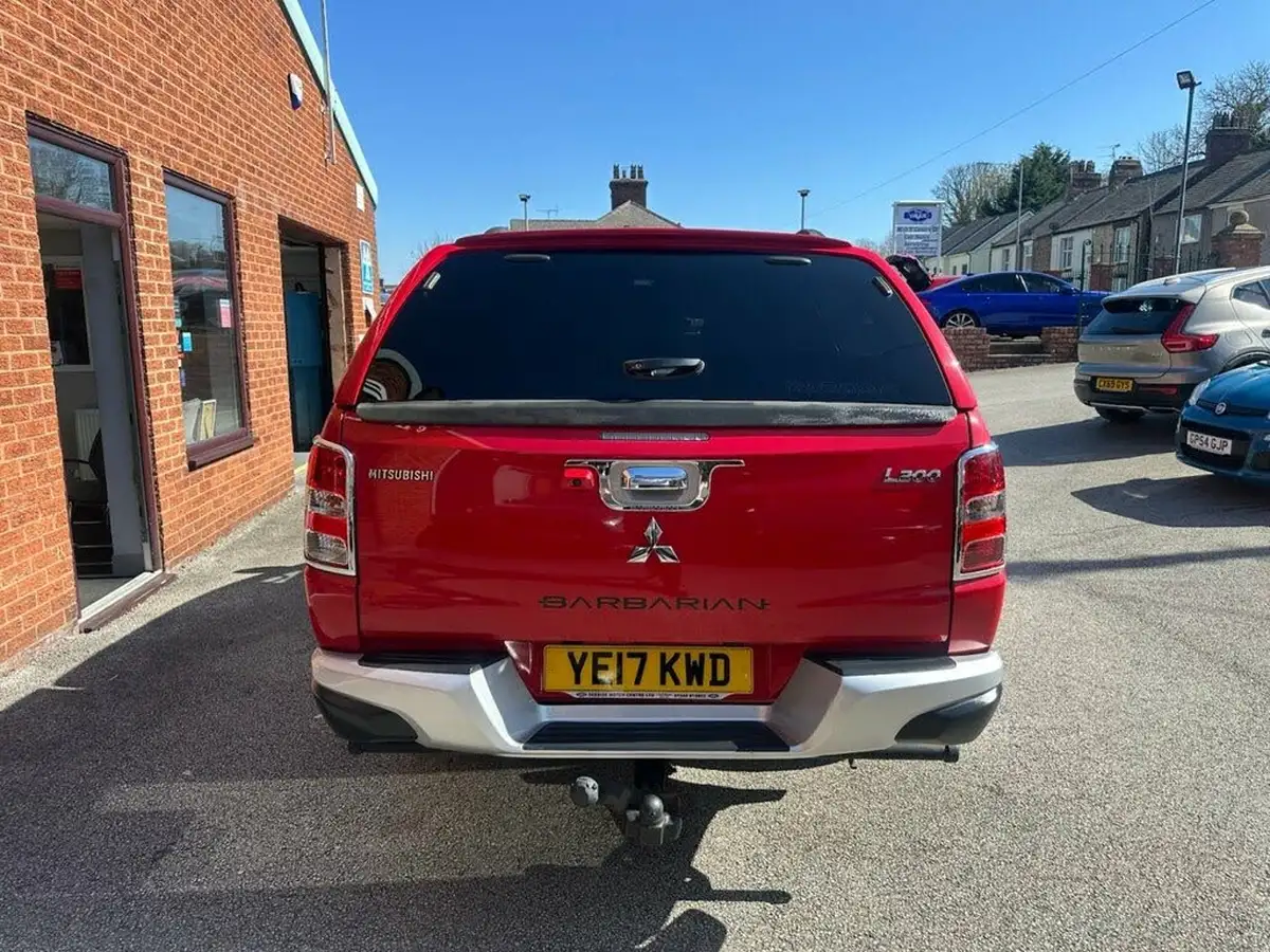 2017-mitsubishi-l200-24di-d-barbarian-178bhp-eu6-auto-big-31