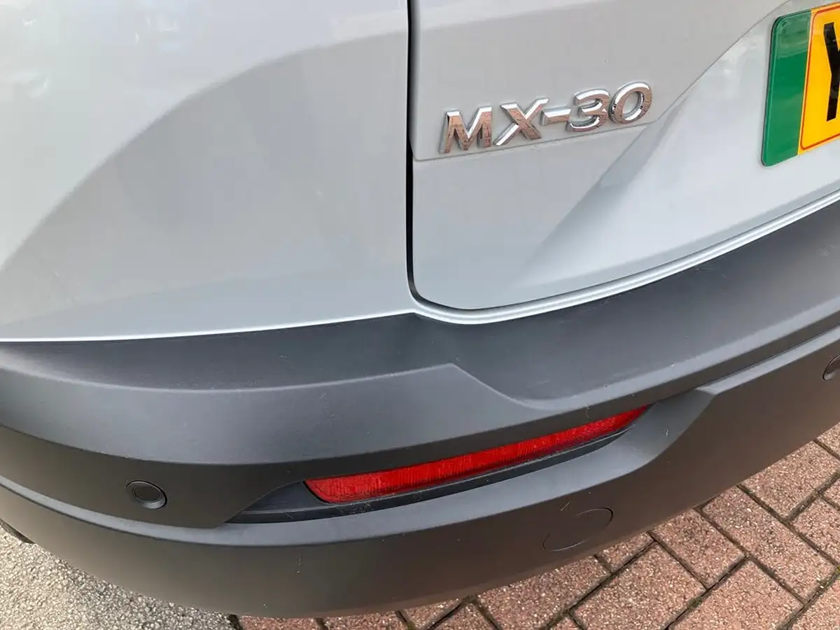 2024-mazda-mx-30-e-makoto-145ps-0cc-big-12