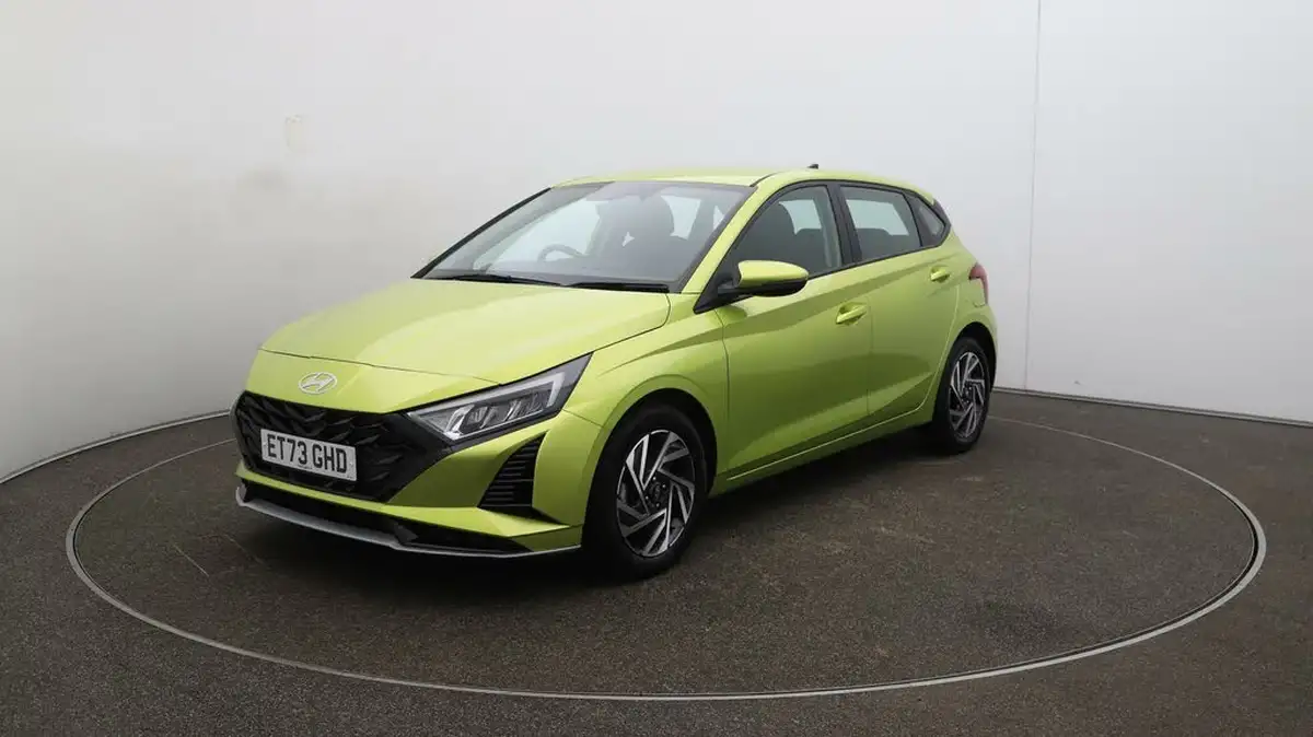 2024-hyundai-i20-10-t-gdi-advance-big-3