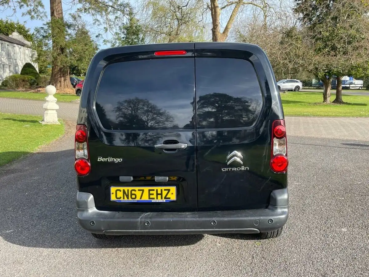 2017-citroen-berlingo-16td-l1625-enterprise-special-edition-16bluehdi-75eu6-panel-big-12