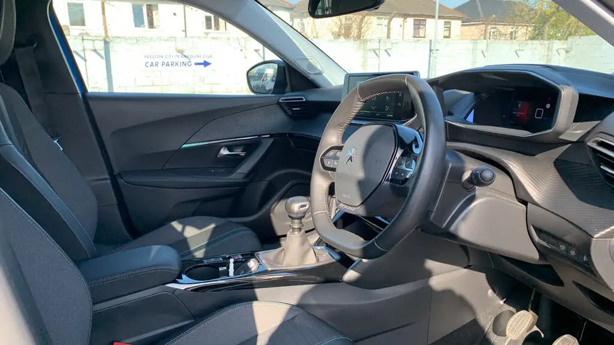 2022-peugeot-2008-suv-12-puretech-allure-premium-130bhp-big-19