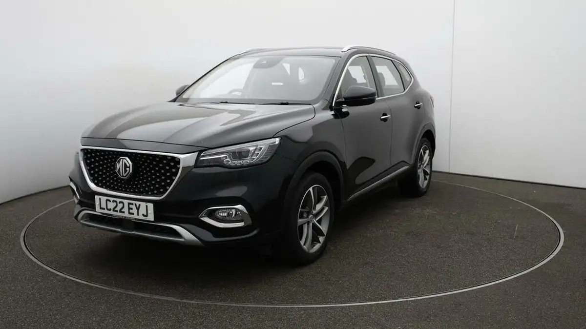 2022-mg-hs-15t-gdi-exclusive-162ps-big-31