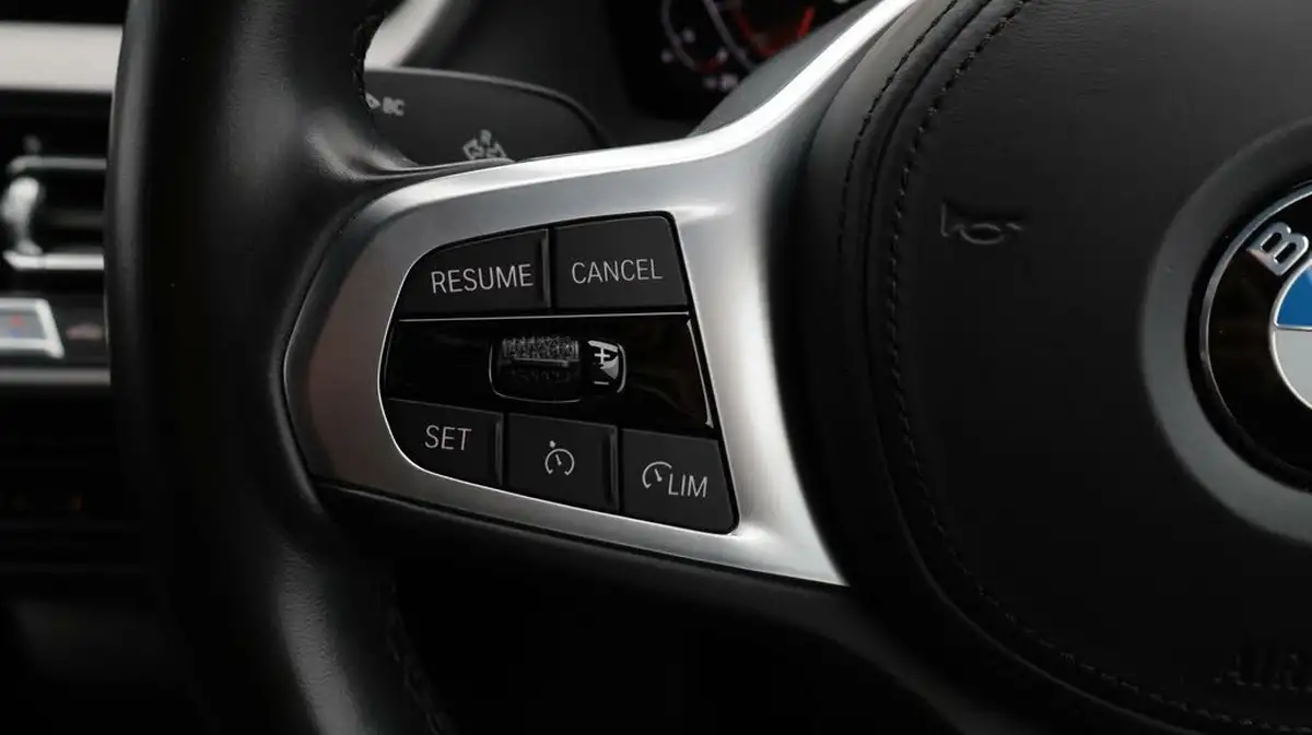2022-bmw-1-series-15-118i-m-sport-lcp-dct-big-24