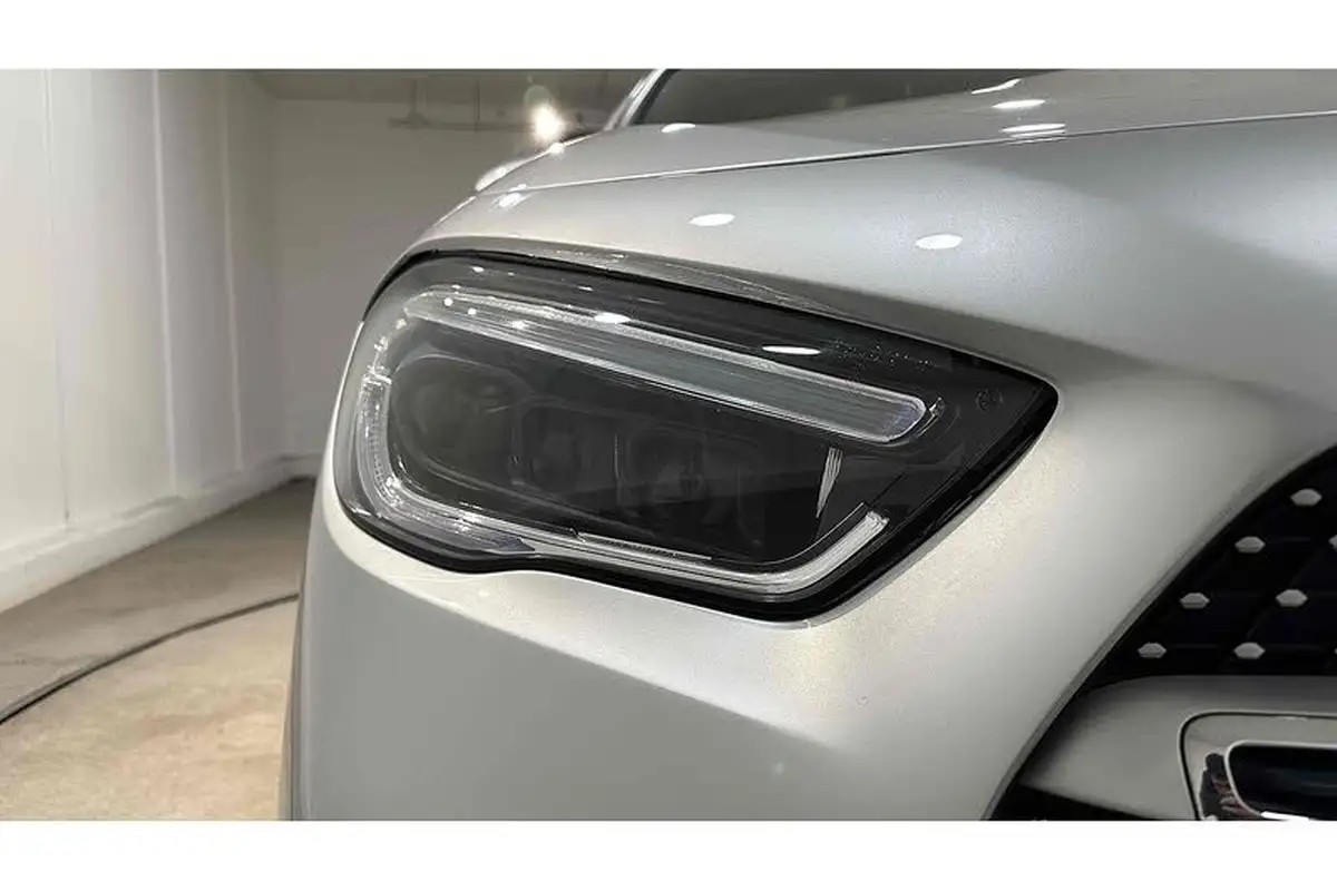 2020-mercedes-benz-gla-class-20d-gla-220d-amg-line-premium-plus-big-18