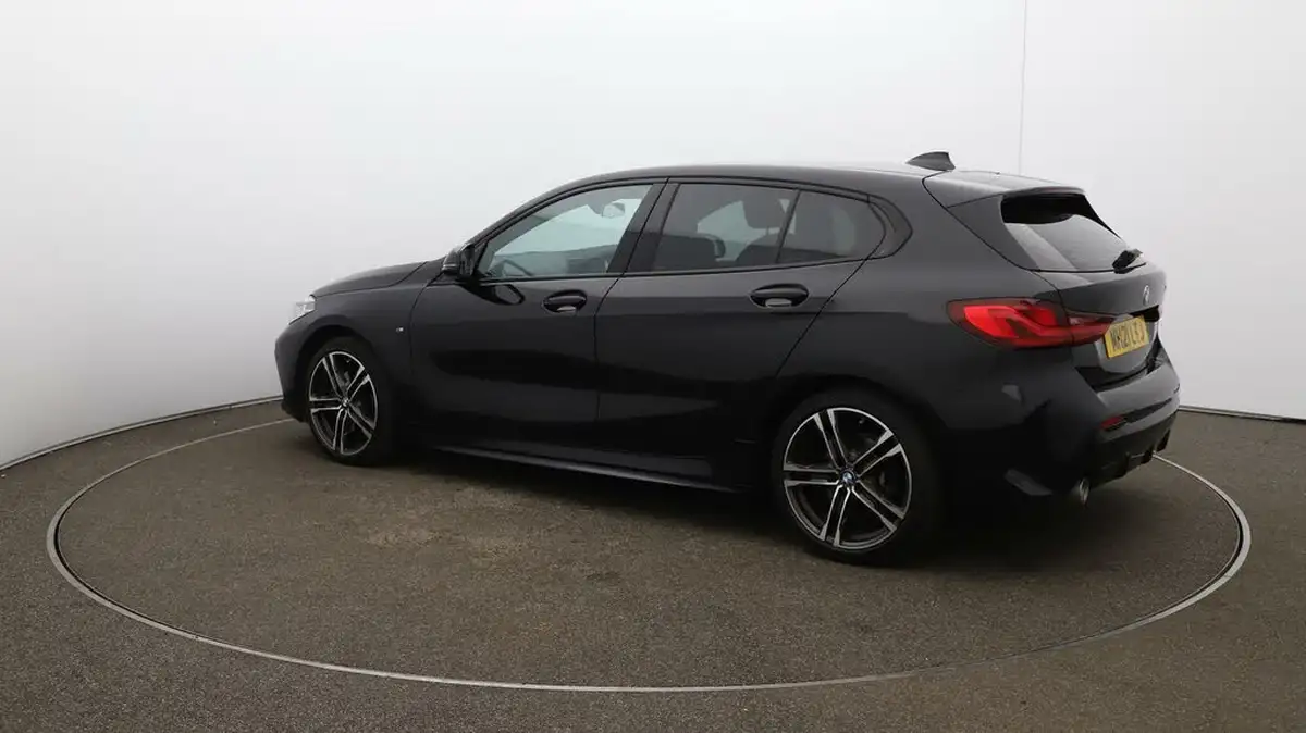 2021-bmw-1-series-15-118i-m-sport-lcp-dct-big-28