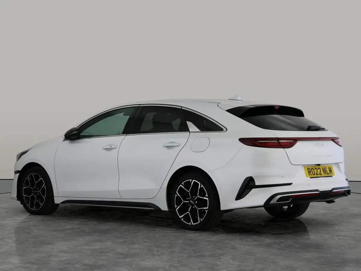 2022-kia-pro-ceed-15-t-gdi-gt-line-big-5
