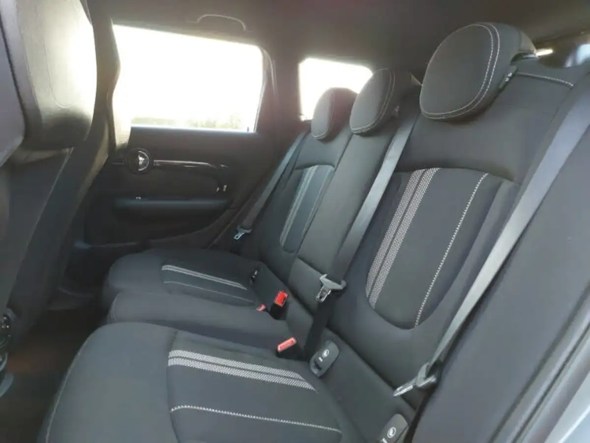2021-mini-clubman-15-cooper-sport-big-11