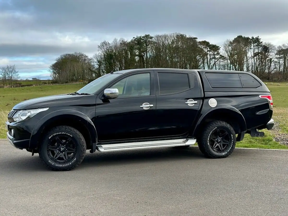 2018-mitsubishi-l200-24di-d-barbarian-eu6-big-2