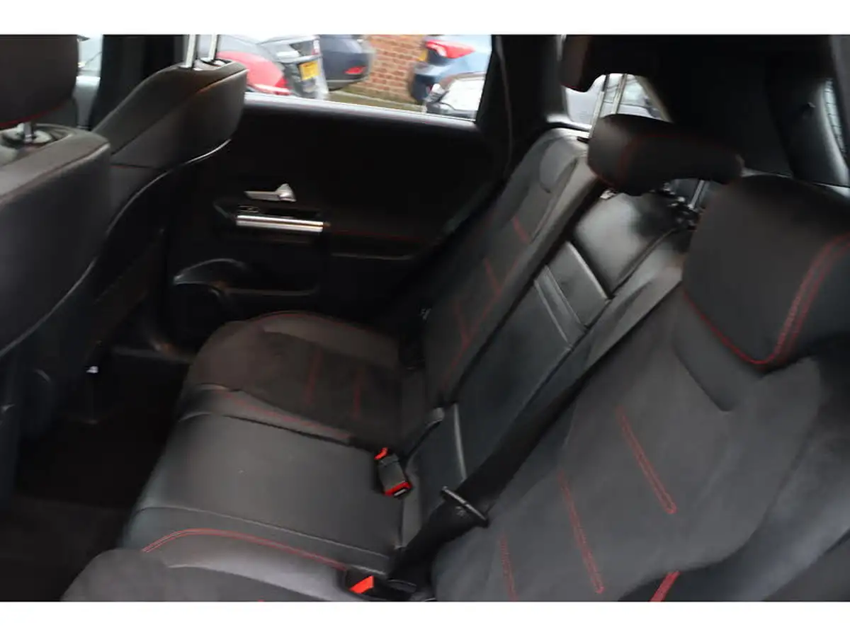 2021-mercedes-benz-b-class-13-b200-amg-line-executive-big-43