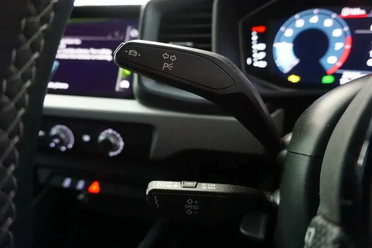 2024-audi-a1-10-25-tfsi-black-edition-big-32